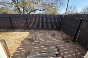 302 Carson Cir, Gun Barrel City, TX 75156 - Photo 17