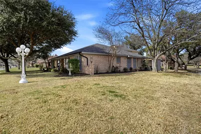 200 Hillview Drive, Hurst, TX 76054 - Photo 25