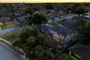 200 Hillview Dr, Hurst, TX 76054 - Photo 29