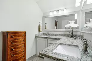 200 Hillview Dr, Hurst, TX 76054 - Photo 15