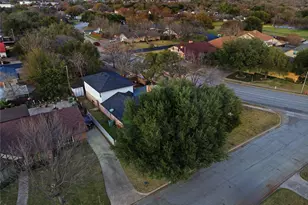 200 Hillview Dr, Hurst, TX 76054 - Photo 31