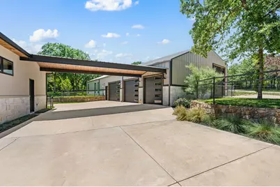 916 Dove Creek Court, Bartonville, TX 76226 - Photo 25