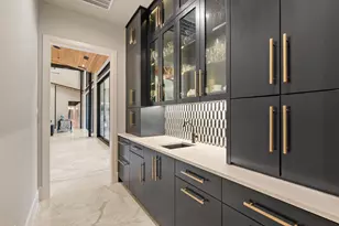 916 Dove Creek Ct, Bartonville, TX 76226 - Photo 11