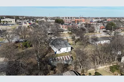 213 W Elred Street, Burleson, TX 76028 - Photo 9