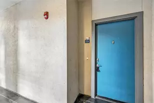 4414 Cedar Springs Rd, Dallas, TX 75219 - Photo 17