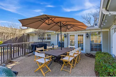 10623 Estate Lane, Dallas, TX 75238 - Photo 29