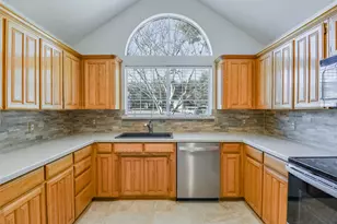 6913 Aspen Wood Trail, Fort Worth, TX 76132 - Photo 13