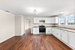 101 E Williams St, Bowie, TX 76230 - Photo 11