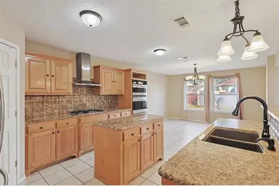 225 Quail Trail Lane, Arlington, TX 76002 - Photo 3