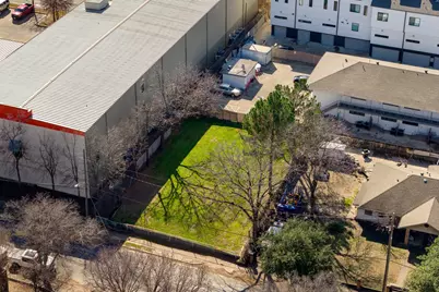 1725 N Prairie Avenue, Dallas, TX 75204 - Photo 5