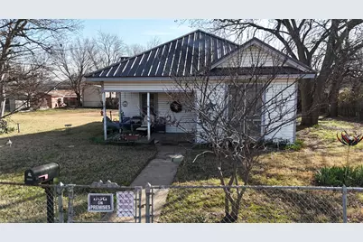 213 W Eldred Street #1, Burleson, TX 76028 - Photo 13