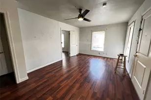 612 E Gandy St, Denison, TX 75021 - Photo 3