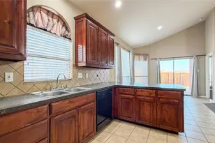 1725 Wild Deer Way, Arlington, TX 76002 - Photo 9