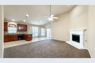 1725 Wild Deer Way, Arlington, TX 76002 - Photo 5