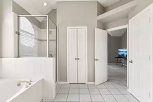 5809 Chatsworth Ct, Arlington, TX 76018 - Photo 27