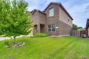 616 Cameron Wy, Azle, TX 76020 - Photo 3