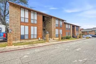 7522 Holly Hill Dr, Dallas, TX 75231 - Photo 17