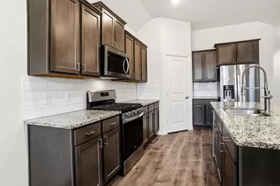 704 Saddle Club Way, Princeton, TX 75407 - Photo 9