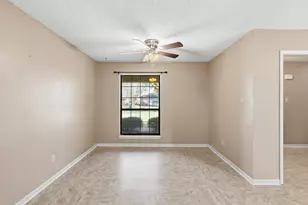 210 Maple Ln, Stephenville, TX 76401 - Photo 19