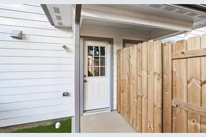 406 E Elm Street, Denison, TX 75021 - Photo 19