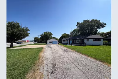 100 E Pecan Street, Gunter, TX 75058 - Photo 17