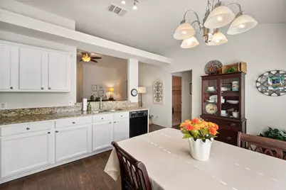 1307 Hidden Oaks Drive, Mansfield, TX 76063 - Photo 9