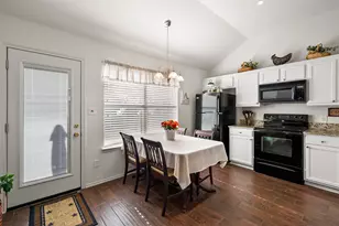 1307 Hidden Oaks Dr, Mansfield, TX 76063 - Photo 7