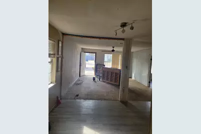 2135 40th Street SE, Paris, TX 75460 - Photo 3