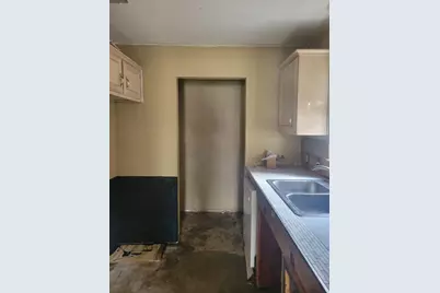 2135 40th Street SE, Paris, TX 75460 - Photo 5