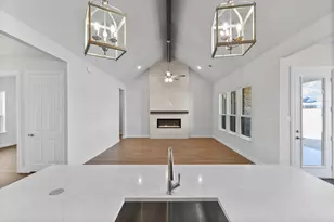 2451 Tyler Wade Trl, Waxahachie, TX 75167 - Photo 9