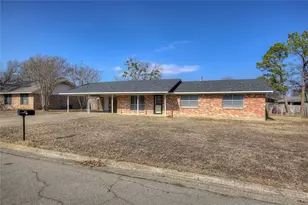 952 Moore St S, Sulphur Springs, TX 75482 - Photo 1