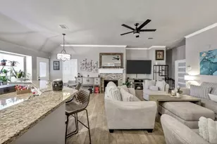 6404 Eagle Creek Dr, Flower Mound, TX 75028 - Photo 5