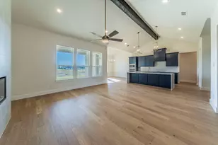 1305 Greenridge Dr, Weatherford, TX 76085 - Photo 3