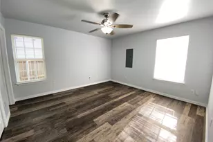 924 E Annie St, Fort Worth, TX 76104 - Photo 21