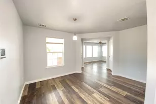 924 E Annie St, Fort Worth, TX 76104 - Photo 13