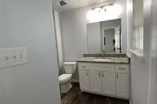 924 E Annie St, Fort Worth, TX 76104 - Photo 23