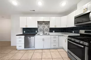 2422 Kingston St, Arlington, TX 76015 - Photo 9