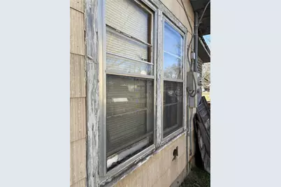 500 N Victory Street, Graham, TX 76450 - Photo 11