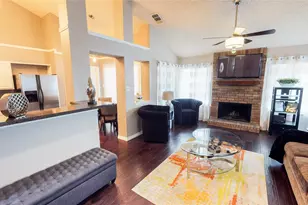 821 Meadowdale Rd, Arlington, TX 76017 - Photo 5