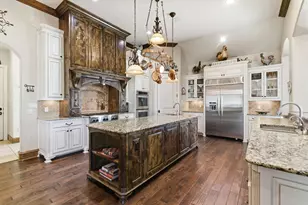 3506 Hopper Ct, Granbury, TX 76048 - Photo 9