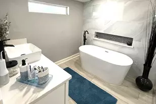 314 Collins Dr, Irving, TX 75060 - Photo 11