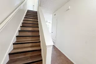 1024 Southmoor Dr, Arlington, TX 76010 - Photo 9