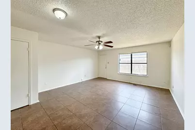 1024 Southmoor Drive #1026, Arlington, TX 76010 - Photo 3