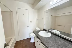 1024 Southmoor Dr, Arlington, TX 76010 - Photo 17