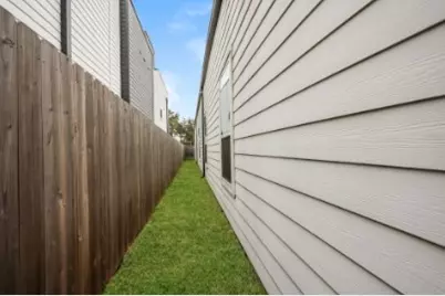 2216 Dyson Street, Dallas, TX 75215 - Photo 13