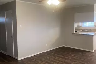 2410 Arcady Ln, Lancaster, TX 75134 - Photo 5