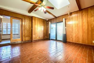 2112 Mangum St, Commerce, TX 75428 - Photo 11