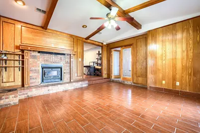 2112 Mangum Street, Commerce, TX 75428 - Photo 9