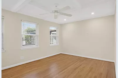 10329 Lake Garden Drive, Dallas, TX 75218 - Photo 21