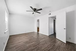 6833 S Creek Dr, Fort Worth, TX 76133 - Photo 17